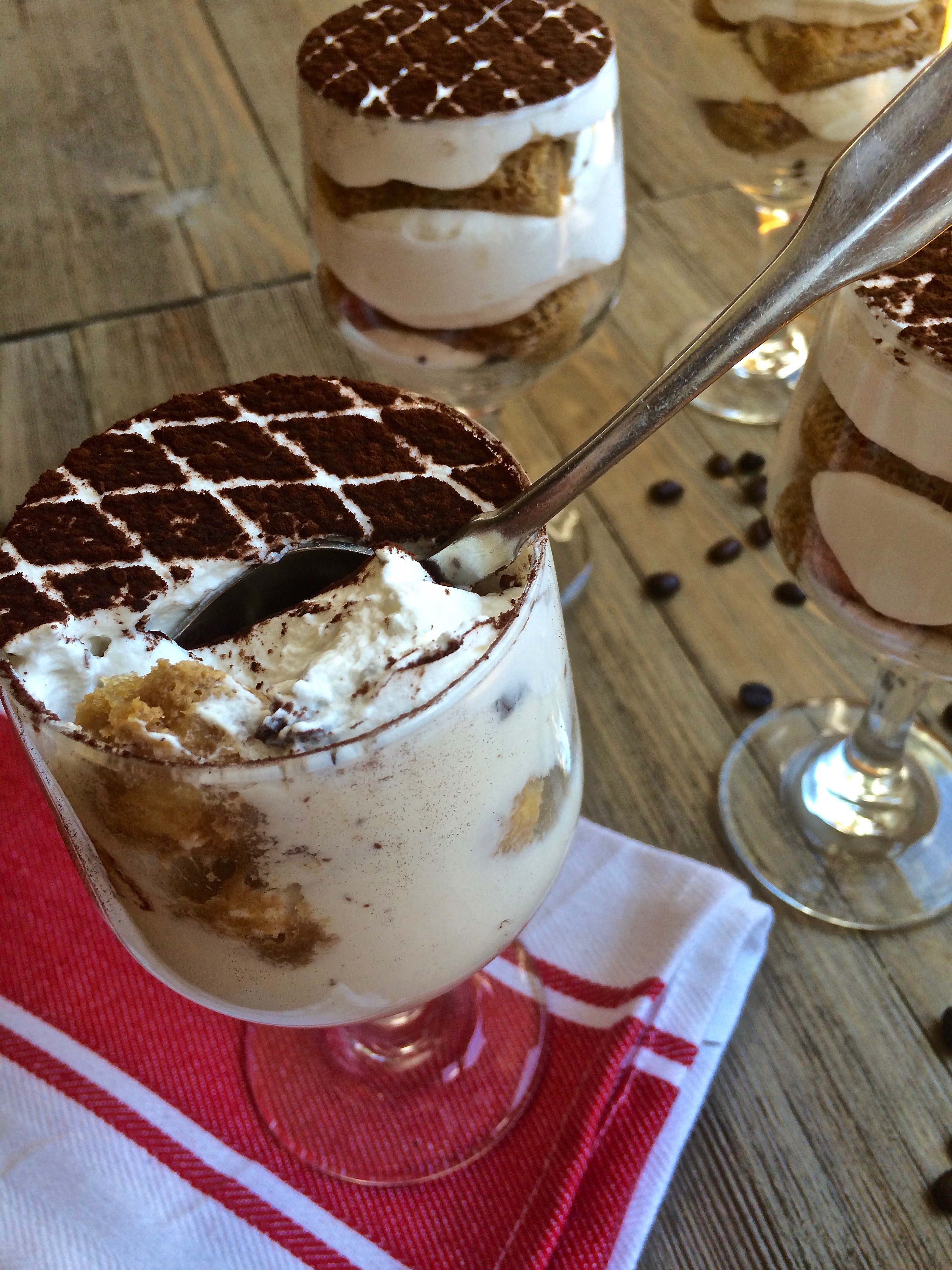 Easy Tiramisu Cups